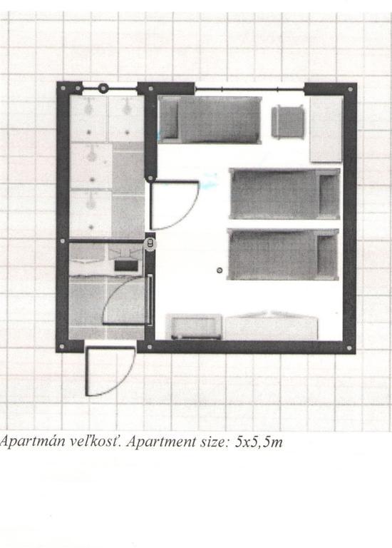 Red Apartment Братислава Екстериор снимка